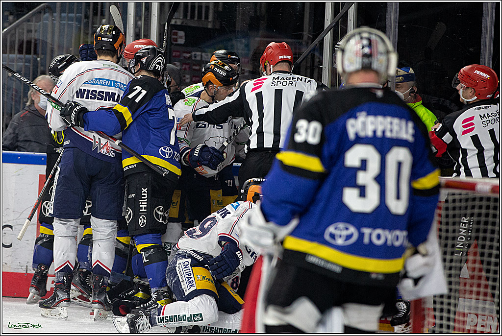 PENNY DEL;  Koelner Haie - Eisbaeren Berlin; Koeln, 22.02.2022